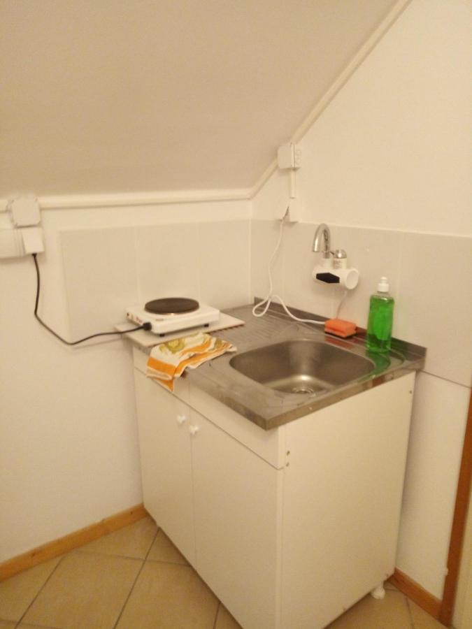 Hostel Bata Magyarkanizsa Kültér fotó